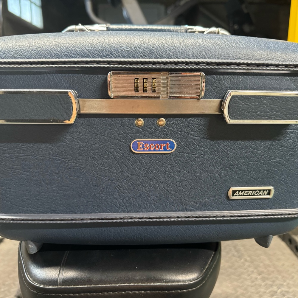 Vintage train vanity cosmetic case